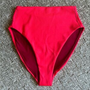 Left on Friday Hi Hi Bottom